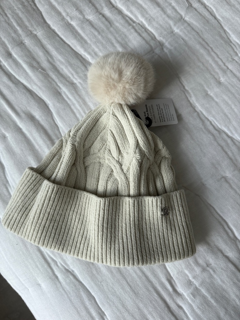 Lululemon Cable Knit Pom Pom Beanie - new never worn